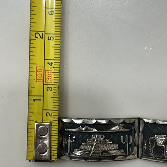 Vintage SS bracelet. 7 in. MEXICO. Weighs approx 37.60 grams. Secure closure. - Picture 8 of 11